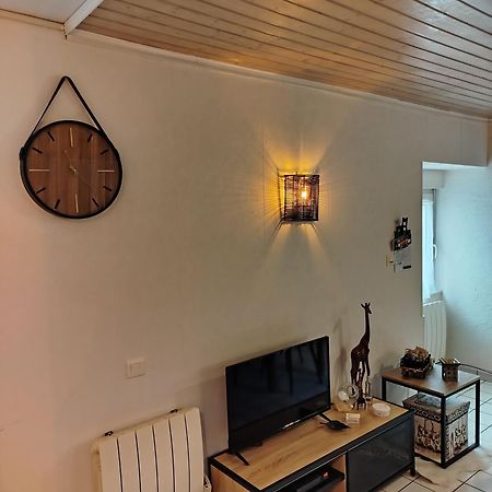 Maison De Village Appartement Rdc Avec Terrasse Gy ภายนอก รูปภาพ