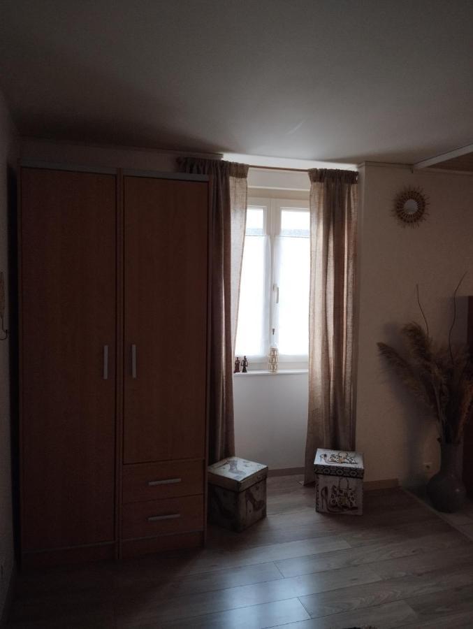 Maison De Village Appartement Rdc Avec Terrasse Gy ภายนอก รูปภาพ