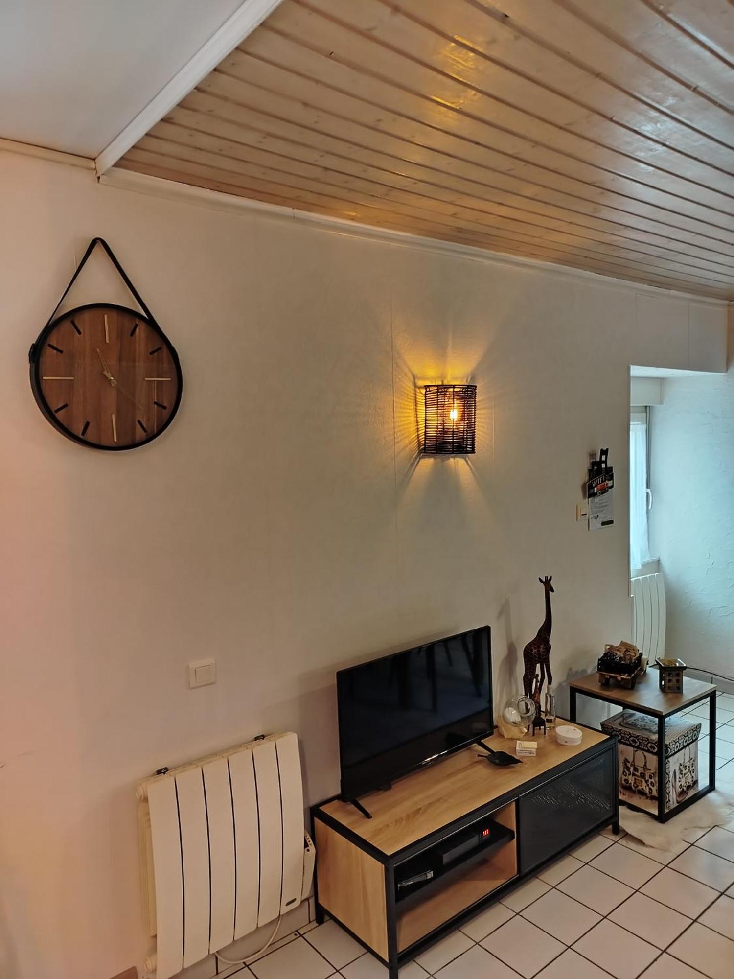 Maison De Village Appartement Rdc Avec Terrasse Gy ภายนอก รูปภาพ